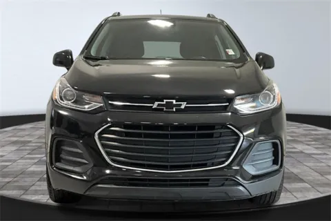 Photos of 2021 Chevrolet Trax LT for sale in Roanoke, IN at Southwest Auto Sales