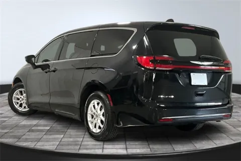 More photos of 2023 Chrysler Pacifica Touring L at Southwest Auto Sales, IN
