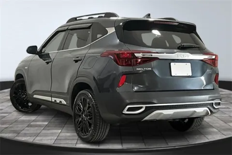 More photos of 2022 Kia Seltos Nightfall at Southwest Auto Sales, IN
