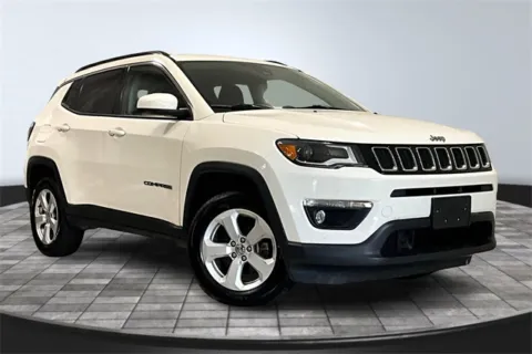 White 2018 Jeep Compass Latitude for sale in Roanoke, IN