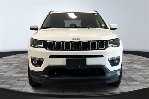 Photos of 2018 Jeep Compass Latitude for sale in Roanoke, IN at Southwest Auto Sales