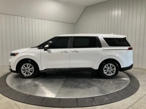 More photos of 2023 Kia Carnival LX at Southwest Auto Sales, IN
