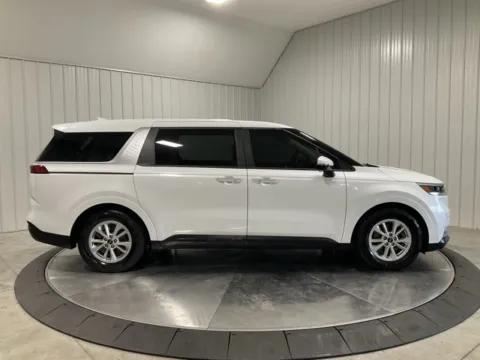 More photos of 2023 Kia Carnival LX at Southwest Auto Sales, IN