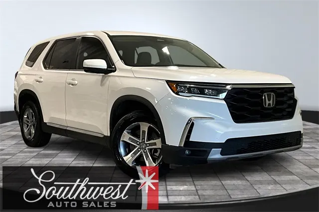 White 2023 Honda Pilot EX-L for sale in Roanoke, IN