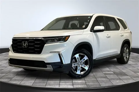 Another view of 2023 Honda Pilot EX-L for sale in Roanoke, IN at Southwest Auto Sales