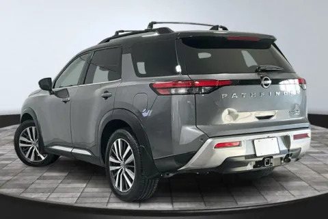 More photos of 2022 Nissan Pathfinder Platinum at Southwest Auto Sales, IN