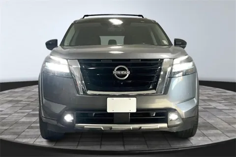 Photos of 2022 Nissan Pathfinder Platinum for sale in Roanoke, IN at Southwest Auto Sales