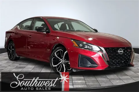Red 2023 Nissan Altima 2.5 SR for sale in Roanoke, IN