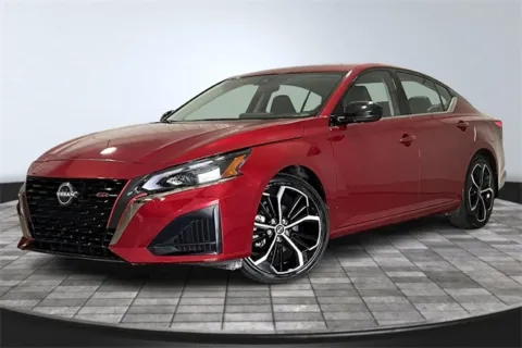 Another view of 2023 Nissan Altima 2.5 SR for sale in Roanoke, IN at Southwest Auto Sales