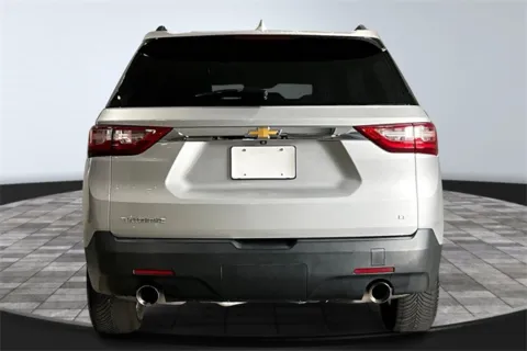 More photos of 2021 Chevrolet Traverse LT at Southwest Auto Sales, IN