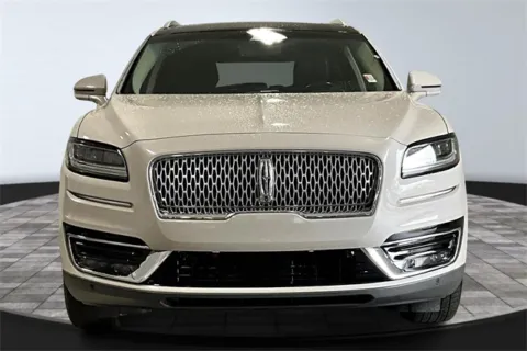 Photos of 2020 Lincoln Nautilus Reserve for sale in Roanoke, IN at Southwest Auto Sales