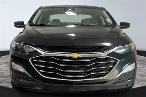 Photos of 2022 Chevrolet Malibu LT for sale in Roanoke, IN at Southwest Auto Sales