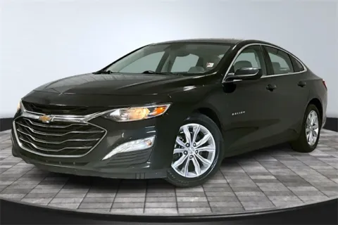 Another view of 2022 Chevrolet Malibu LT for sale in Roanoke, IN at Southwest Auto Sales