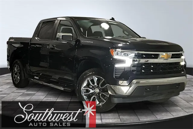 Gray 2022 Chevrolet Silverado 1500 LT for sale in Roanoke, IN