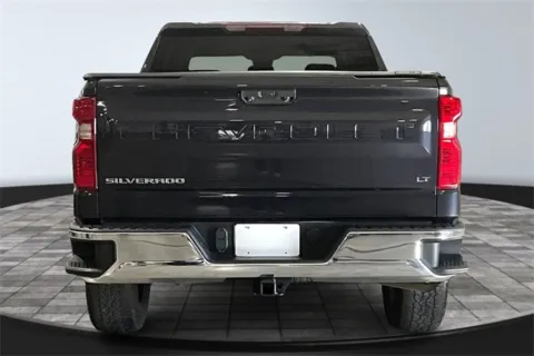 More photos of 2022 Chevrolet Silverado 1500 LT at Southwest Auto Sales, IN