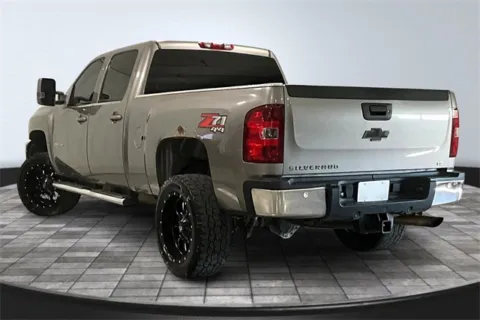 More photos of 2013 Chevrolet Silverado 2500HD LT at Southwest Auto Sales, IN