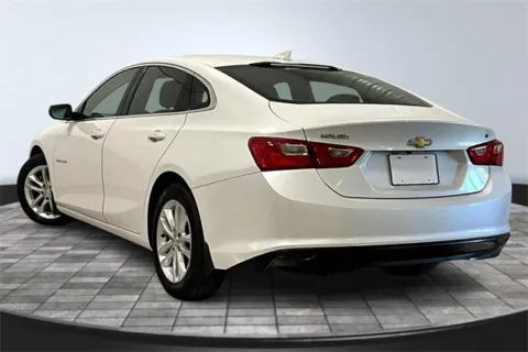 More photos of 2018 Chevrolet Malibu LT at Southwest Auto Sales, IN