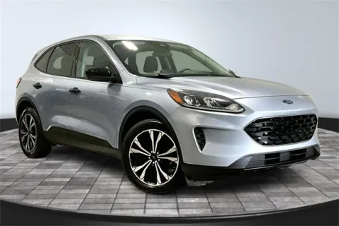 Silver 2022 Ford Escape SE for sale in Roanoke, IN