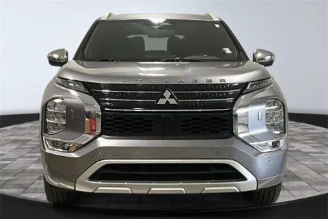 Photos of 2022 Mitsubishi Outlander SEL for sale in Roanoke, IN at Southwest Auto Sales