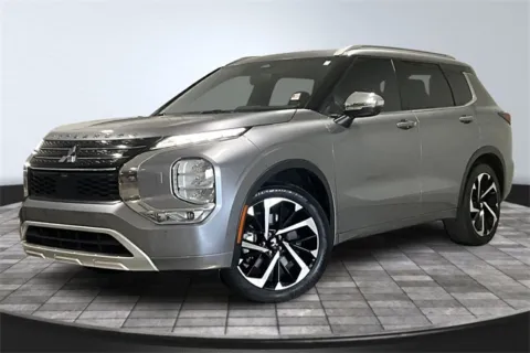 Another view of 2022 Mitsubishi Outlander SEL for sale in Roanoke, IN at Southwest Auto Sales