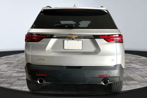 More photos of 2022 Chevrolet Traverse LT at Southwest Auto Sales, IN