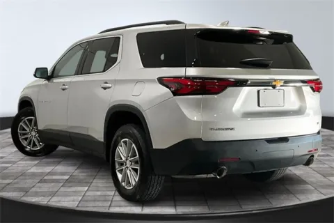 More photos of 2022 Chevrolet Traverse LT at Southwest Auto Sales, IN