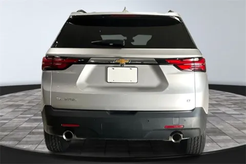 More photos of 2022 Chevrolet Traverse LT at Southwest Auto Sales, IN