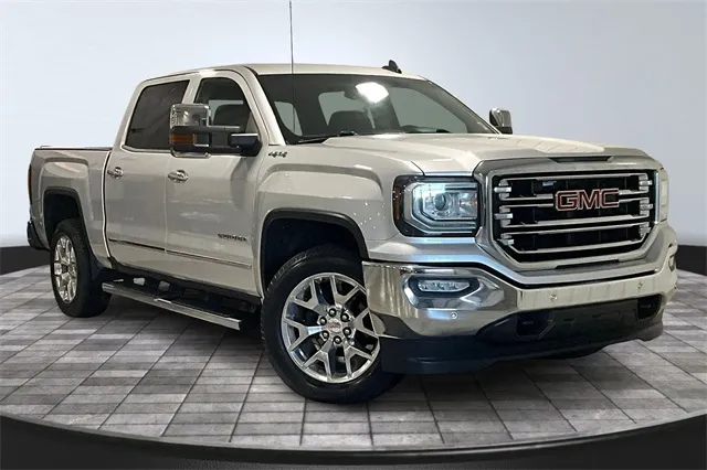 2017 GMC Sierra 1500 SLT for sale in Roanoke, IN