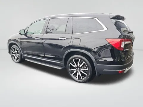 Another view of 2019 Honda Pilot Elite for sale in Auburn, WA at Auburn Volkswagen