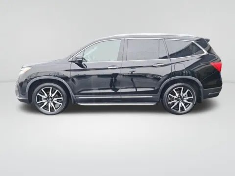 Photos of 2019 Honda Pilot Elite for sale in Auburn, WA at Auburn Volkswagen