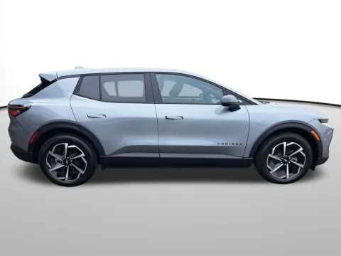 More photos of 2025 Chevrolet Equinox EV LT at Auburn Volkswagen, WA