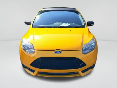 Photos of 2013 Ford Focus ST for sale in Auburn, WA at Auburn Volkswagen