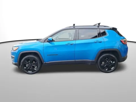 Photos of 2020 Jeep Compass Altitude for sale in Auburn, WA at Auburn Volkswagen