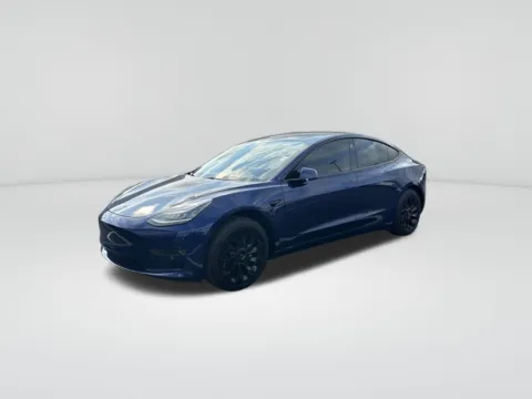 Photos of 2018 Tesla Model 3 Long Range for sale in Auburn, WA at Auburn Volkswagen
