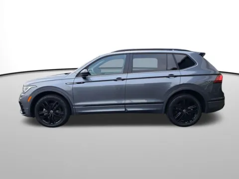 Photos of 2022 Volkswagen Tiguan 2.0T SE R-Line Black for sale in Auburn, WA at Auburn Volkswagen