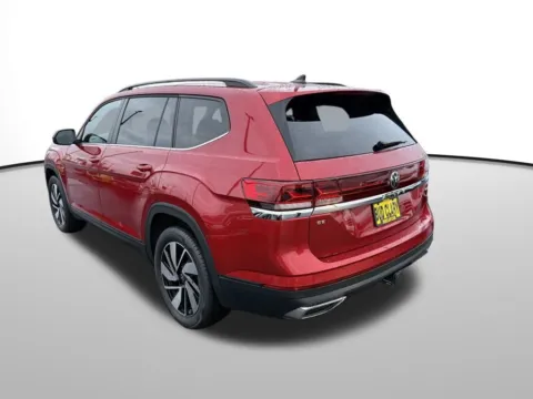 Another view of 2024 Volkswagen Atlas 2.0T SE w/Technology for sale in Auburn, WA at Auburn Volkswagen
