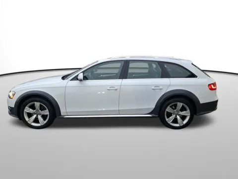 Photos of 2013 Audi allroad 2.0T Premium Plus for sale in Auburn, WA at Auburn Volkswagen