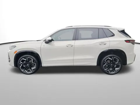 Photos of 2026 Volkswagen Tiguan 2.0T SEL R-Line Turbo for sale in Auburn, WA at Auburn Volkswagen