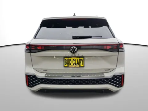 More photos of 2026 Volkswagen Tiguan 2.0T SEL R-Line Turbo at Auburn Volkswagen, WA