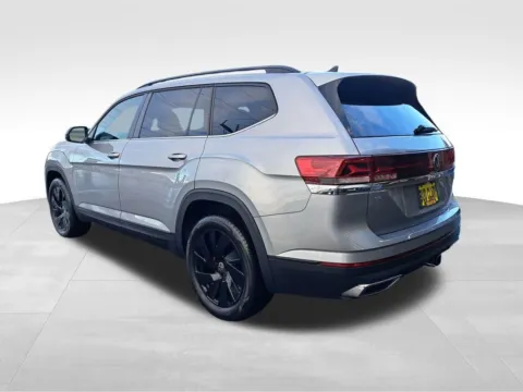 Another view of 2026 Volkswagen Atlas 2.0T SE w/Technology for sale in Auburn, WA at Bud Clary Auburn Volkswagen