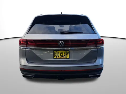 More photos of 2026 Volkswagen Atlas 2.0T SE w/Technology at Auburn Volkswagen, WA