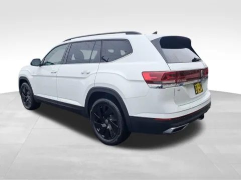 Another view of 2026 Volkswagen Atlas 2.0T SE w/Technology for sale in Auburn, WA at Bud Clary Auburn Volkswagen
