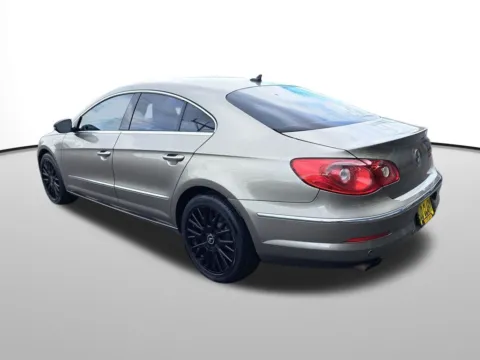More photos of 2009 Volkswagen CC VR6 at Auburn Volkswagen, WA