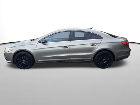 Photos of 2009 Volkswagen CC VR6 for sale in Auburn, WA at Auburn Volkswagen