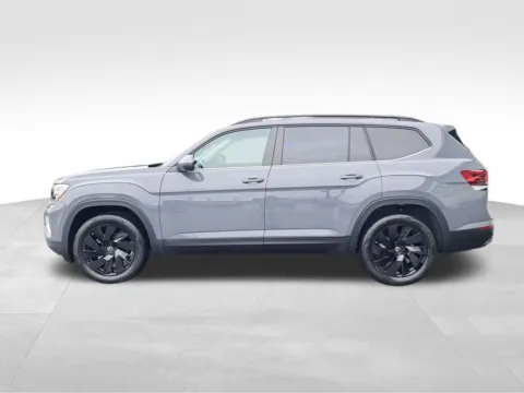 Photos of 2026 Volkswagen Atlas 2.0T SE w/Technology for sale in Auburn, WA at Bud Clary Auburn Volkswagen