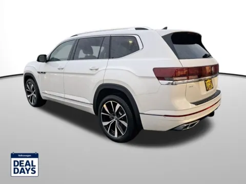 Another view of 2026 Volkswagen Atlas 2.0T SEL Premium R-Line for sale in Auburn, WA at Auburn Volkswagen