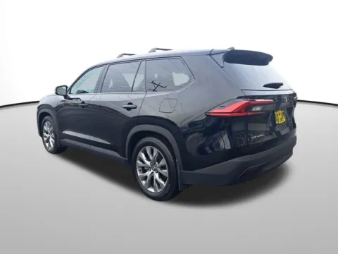 Another view of 2024 Toyota Grand Highlander Hybrid XLE for sale in Auburn, WA at Auburn Volkswagen