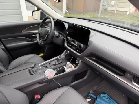 Another view of 2024 Toyota Grand Highlander Hybrid XLE for sale in Auburn, WA at Auburn Volkswagen