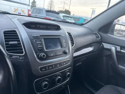Another view of 2014 Kia Sorento LX for sale in Auburn, WA at Auburn Volkswagen