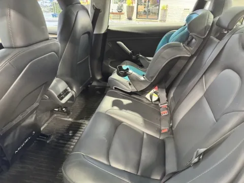 Photos of 2023 Tesla Model 3 for sale in Auburn, WA at Auburn Volkswagen